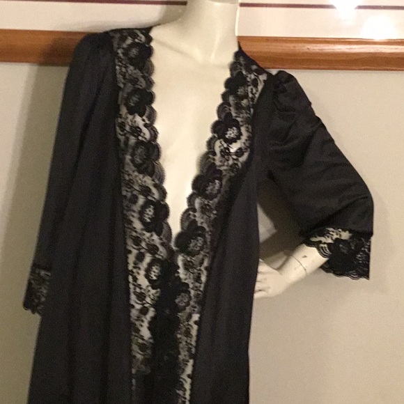 VINTAGE 1960 LORRAINE USA BLACK LACE SLEEPWEAR - Picture 7 of 7